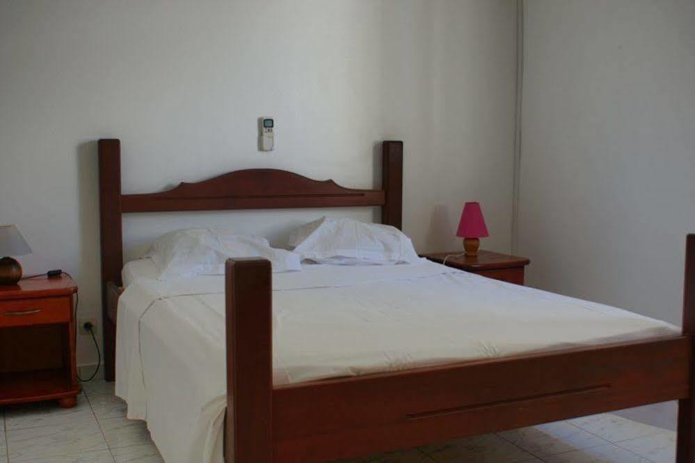 Au Jardin De Beausejour Hotel Capesterre Екстериор снимка